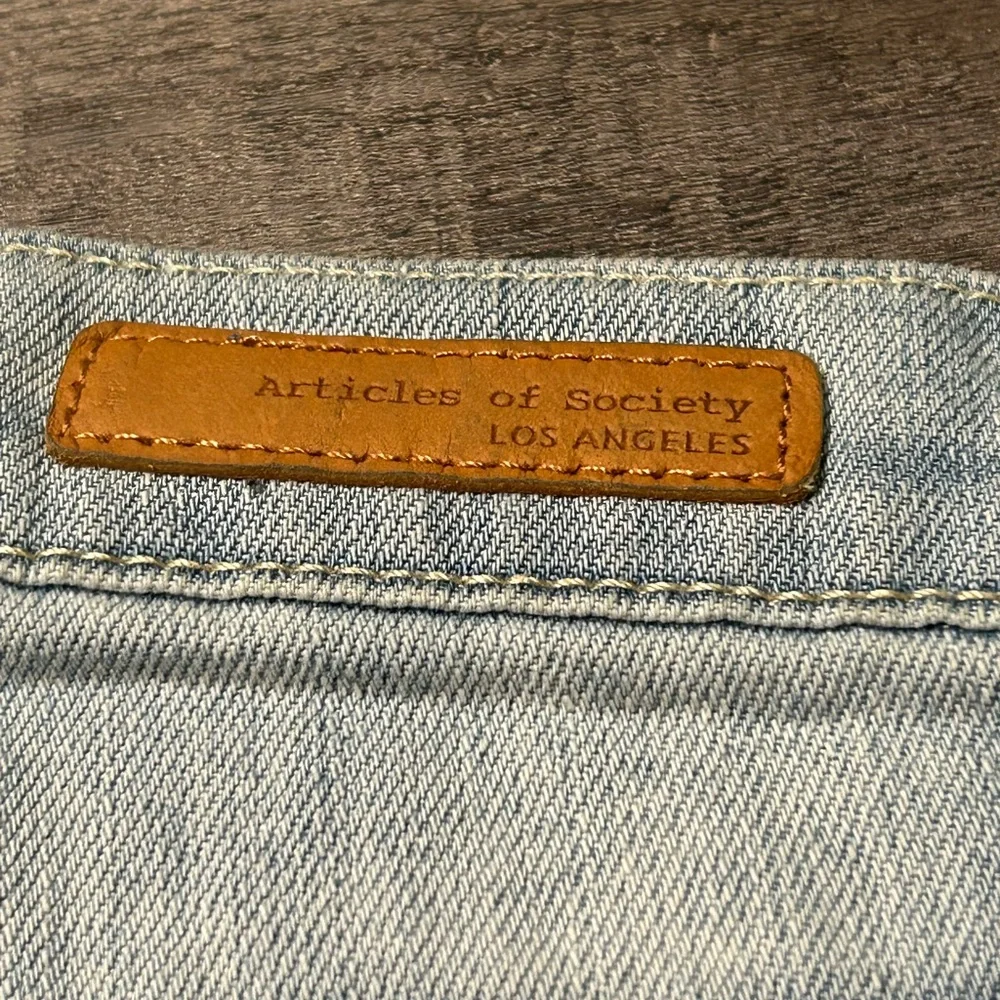 Articles of Society jean shorts -27 - Picture 4 of 6